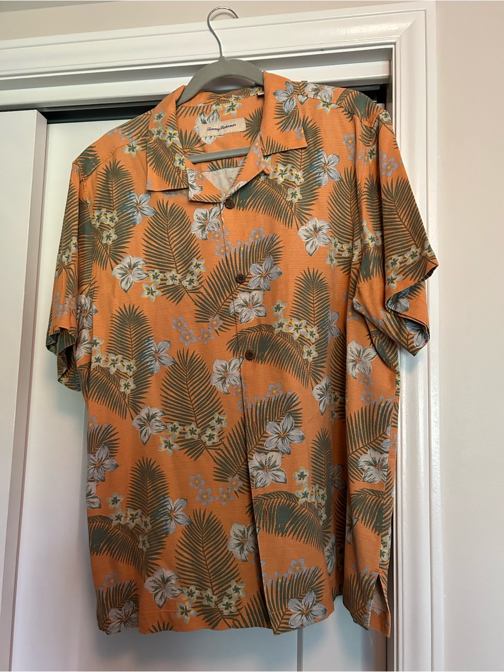 Tommy Bahama pure silk Hawaiian shirt